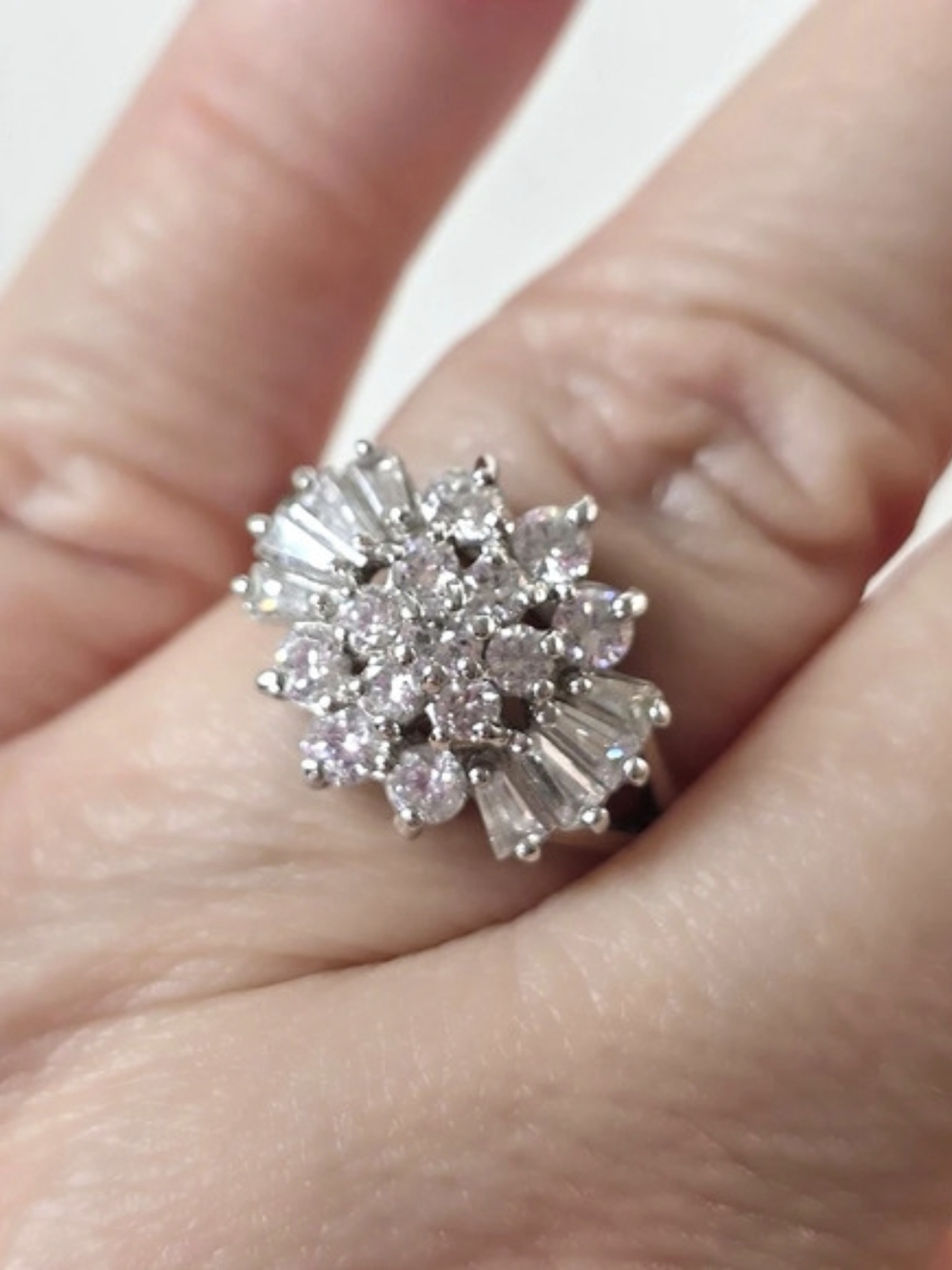 Starburst Cluster Ring in .925 Sterling Silver Size 8